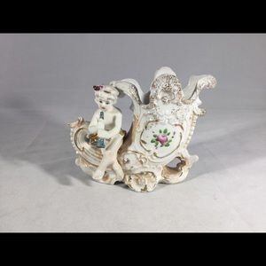 Vintage Porcelain Cornucopia Vase